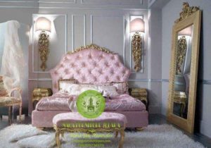tempat-tidur-modern-jok-busa-pink-emas-mewah-300x210 tempat-tidur-modern-jok-busa-pink-emas-mewah-300x210